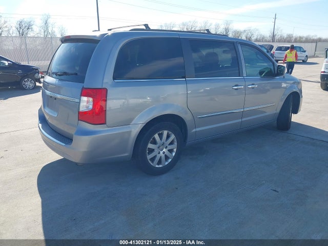 2C4RC1BG6ER470710 Chrysler Town & Country Touring