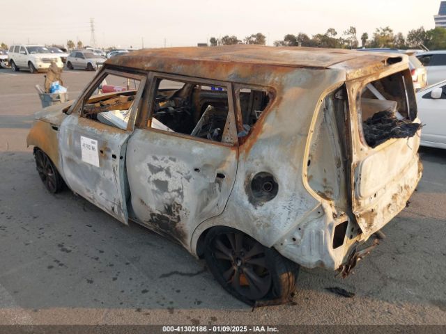 KNDJP3A55E7018276 KIA SOUL +