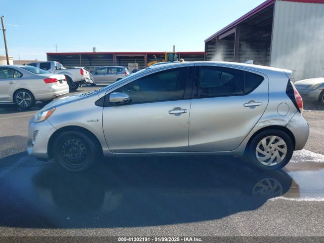 JTDKDTB36F1578113 Toyota Prius C Four/one/three/two