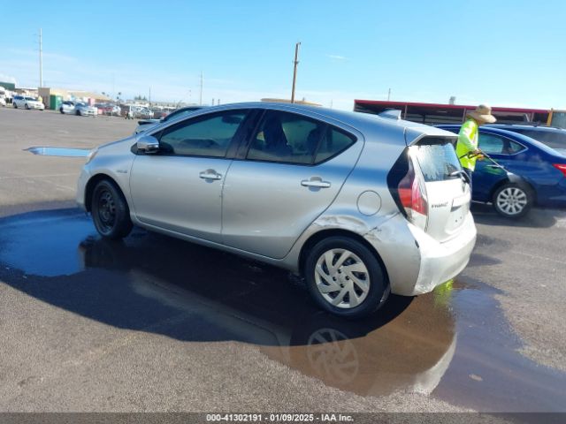 JTDKDTB36F1578113 Toyota Prius C Four/one/three/two