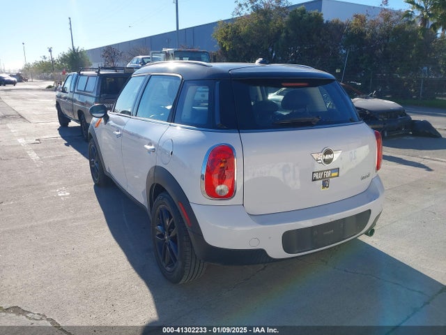 2012 MINI COOPER COUNTRYMAN WMWZB3C5XCWM30790 Photo 2