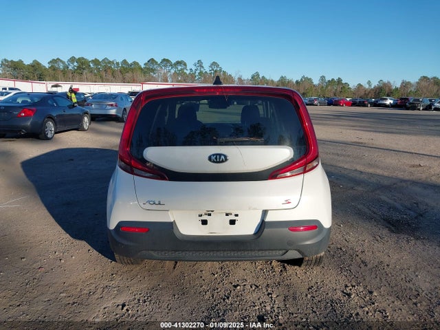 KIA SOUL S 2021 KNDJ23AU5M7769530 Image 16