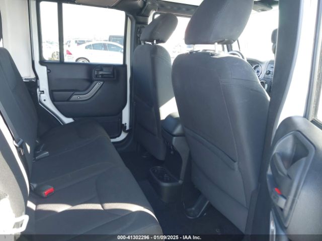 1C4BJWDGXHL535797 Jeep Wrangler Unlimited Sport 4x4
