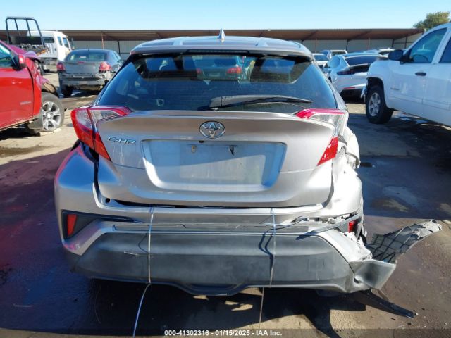 NMTKHMBX3JR032571 Toyota C-HR XLE