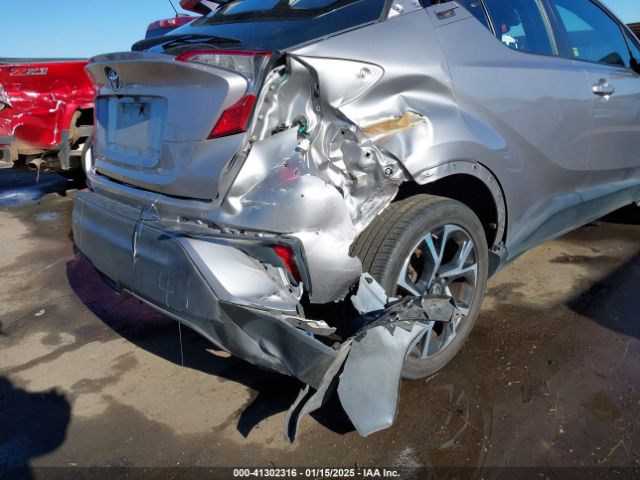 NMTKHMBX3JR032571 Toyota C-HR XLE