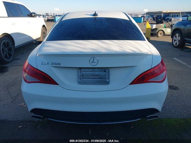 Mercedes-Benz CLA 250 2015 WDDSJ4EB2FN248744 Image 16