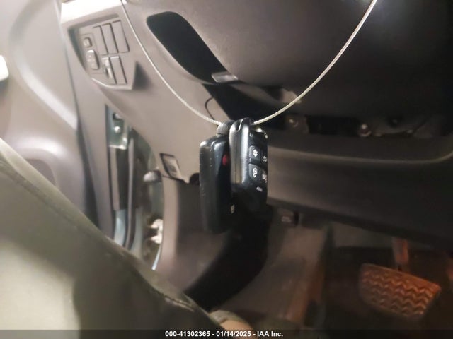 Toyota Prius 2014 JTDKN3DU3E1847086 Image 11