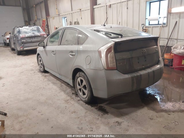 Toyota Prius 2014 JTDKN3DU3E1847086 Image 3