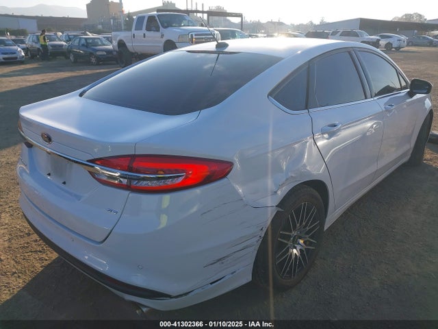 3FA6P0H75HR380509 Ford FUSION SE