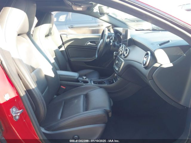 WDDSJ4EB9KN725549 Mercedes-Benz CLA 250