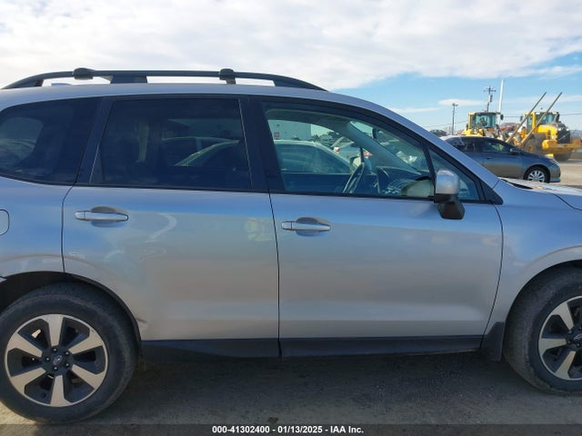 Subaru Forester 2.5i Premium 2017 JF2SJADC4HH416342 Image 13