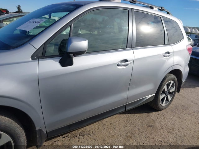 Subaru Forester 2.5i Premium 2017 JF2SJADC4HH416342 Image 14