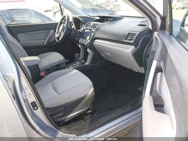 Subaru Forester 2.5i Premium 2017 JF2SJADC4HH416342 Image 5