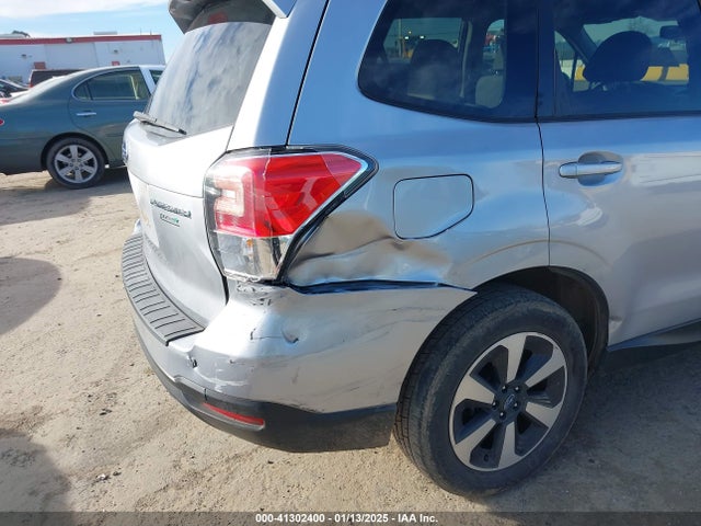 Subaru Forester 2.5i Premium 2017 JF2SJADC4HH416342 Image 6