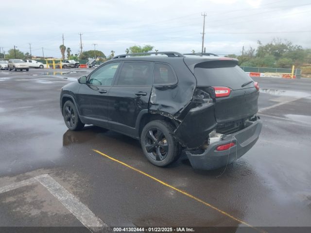 1C4PJLCB3JD563483 Jeep Cherokee Latitude Fwd