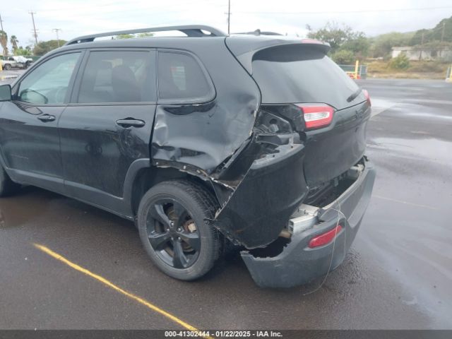 1C4PJLCB3JD563483 Jeep Cherokee Latitude Fwd