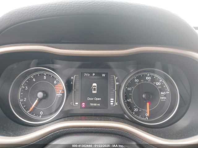 1C4PJLCB3JD563483 Jeep Cherokee Latitude Fwd