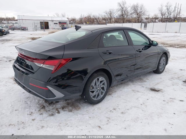 Hyundai ELANTRA SEL 2024 KMHLM4DGXRU822807 Image 4