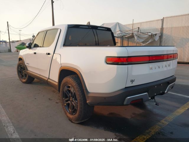 2024 RIVIAN R1T 7FCTGBAA8RN034385 Photo 2