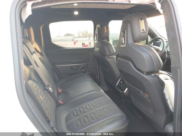 2024 RIVIAN R1T 7FCTGBAA8RN034385 Photo 7