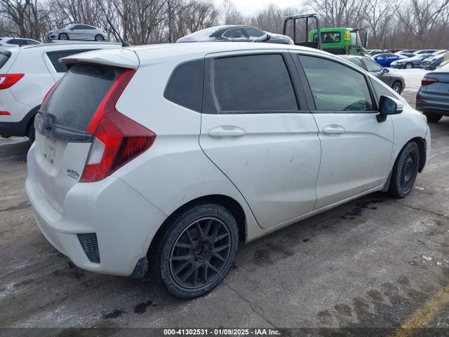 Honda FIT LX 2017 JHMGK5H53HS021154 Image 4