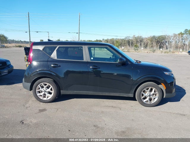 KIA SOUL LX 2022 KNDJ23AU7N7183865 Image 13