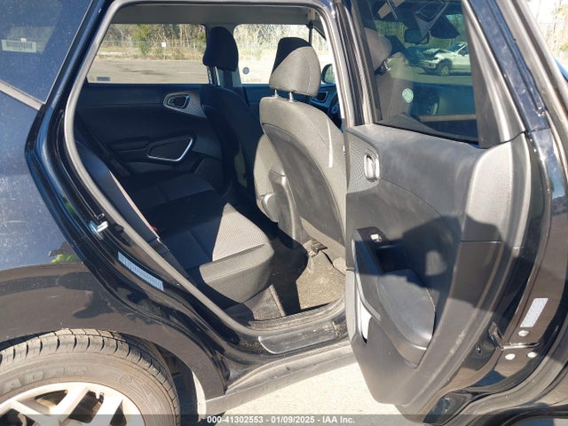 KIA SOUL LX 2022 KNDJ23AU7N7183865 Image 8