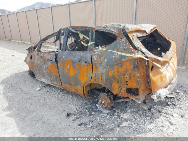 1FADP5CU2FL101532 Ford C-max Energi Sel