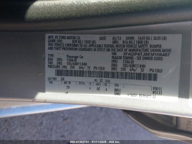 3FADP4TJ8EM106487 Ford FIESTA S