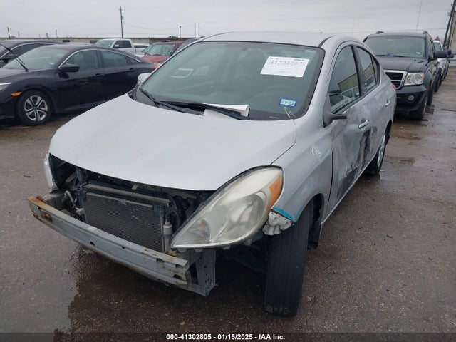 Nissan Versa 1.6 Sv 2014 3N1CN7AP8EL810461 Image 2