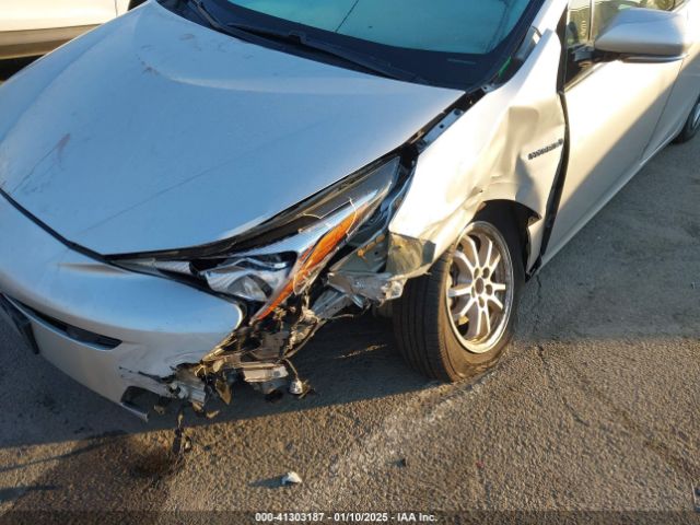 JTDKBRFU6J3593302 Toyota Prius Two