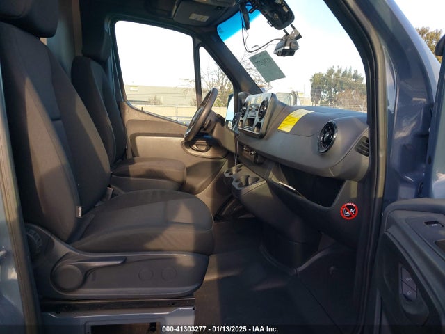 WD4PF0CDXKP093895 Mercedes-Benz Sprinter 2500 High Roof V6/standard Roof V6