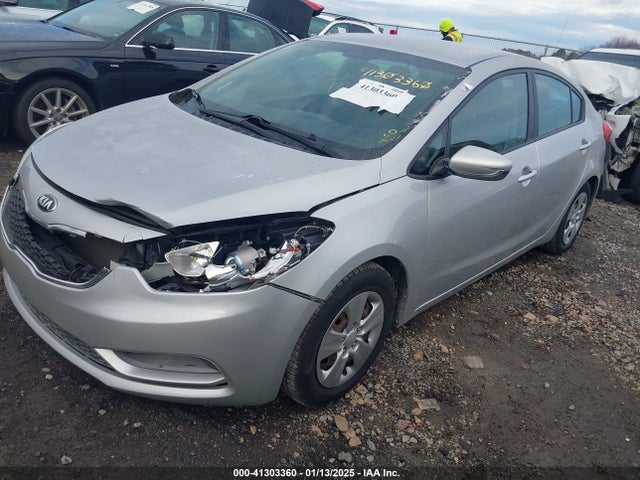 KIA FORTE LX 2015 KNAFK4A68F5361046 Image 2