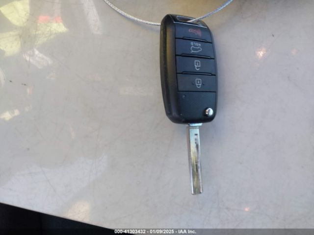 5XYPG4A36LG635183 KIA Sorento 2.4l Lx