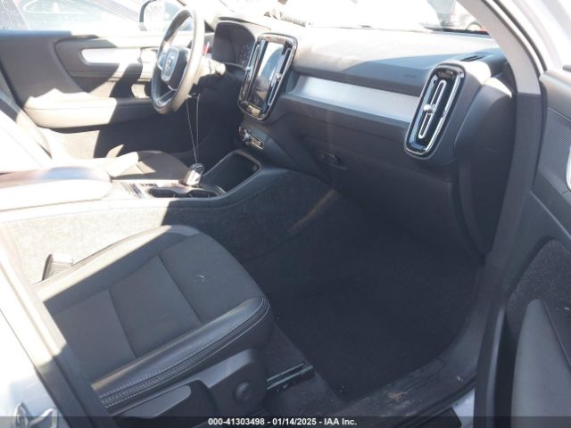 2020 VOLVO XC40 YV4162UK2L2204606 Photo 4