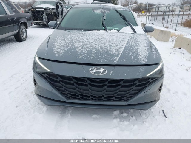 KMHLM4AG1MU071836 Hyundai ELANTRA SEL