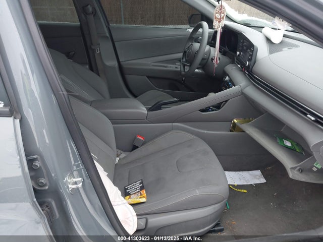 KMHLM4AG1MU071836 Hyundai ELANTRA SEL