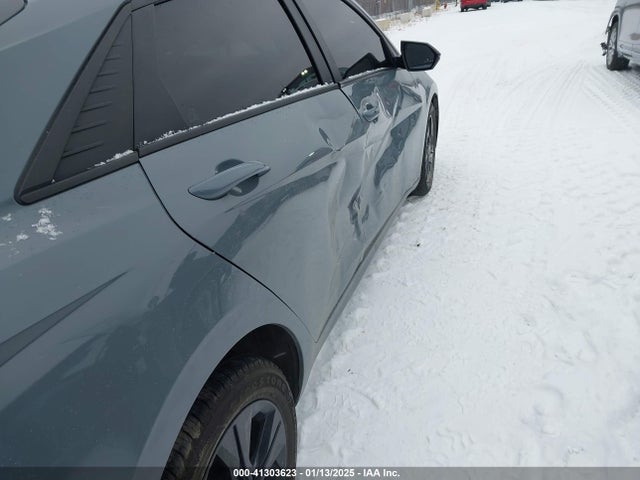 KMHLM4AG1MU071836 Hyundai ELANTRA SEL