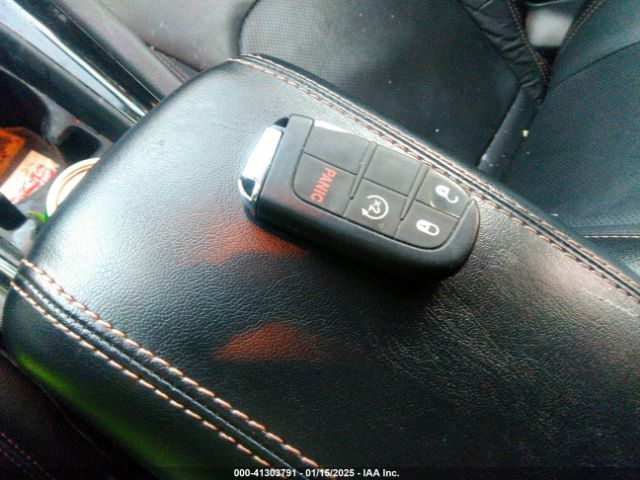3C4NJDCB7NT104499 Jeep Compass Limited 4x4