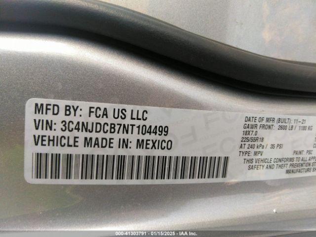 3C4NJDCB7NT104499 Jeep Compass Limited 4x4
