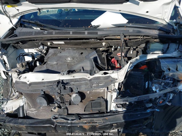 5TDYK3DC9GS754220 Toyota Sienna Xle Premium 8 Passenger