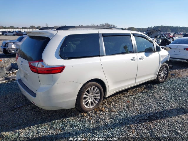 5TDYK3DC9GS754220 Toyota Sienna Xle Premium 8 Passenger