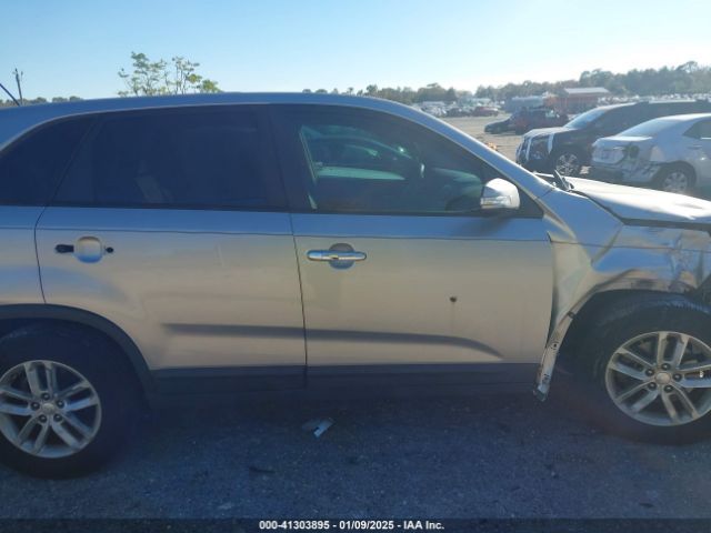 5XYKT3A66EG477120 KIA SORENTO LX