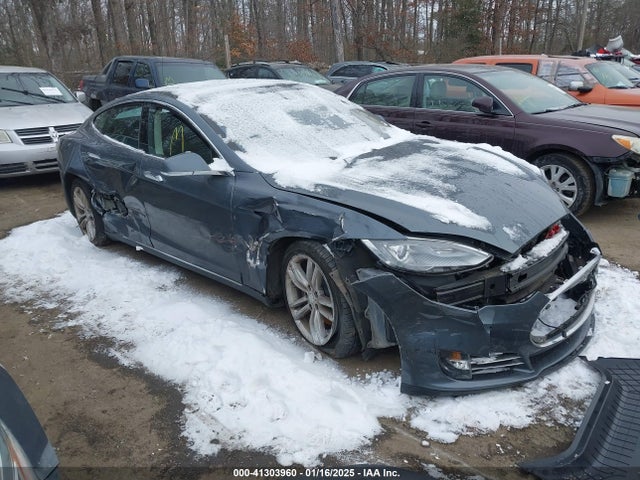 2013 TESLA MODEL S 5YJSA1CN6DFP26763 Photo 0
