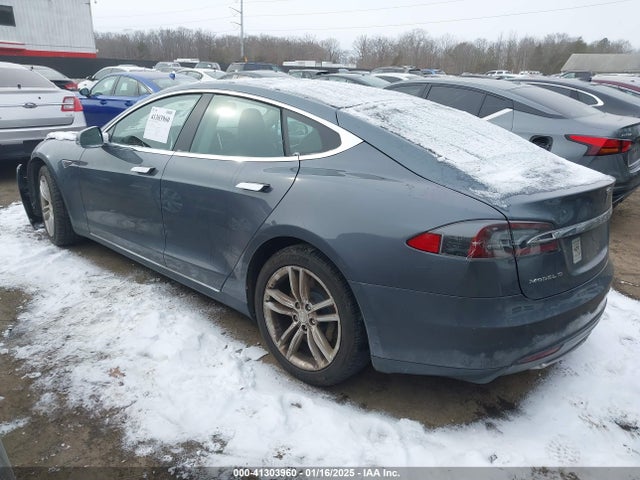 2013 TESLA MODEL S 5YJSA1CN6DFP26763 Photo 2