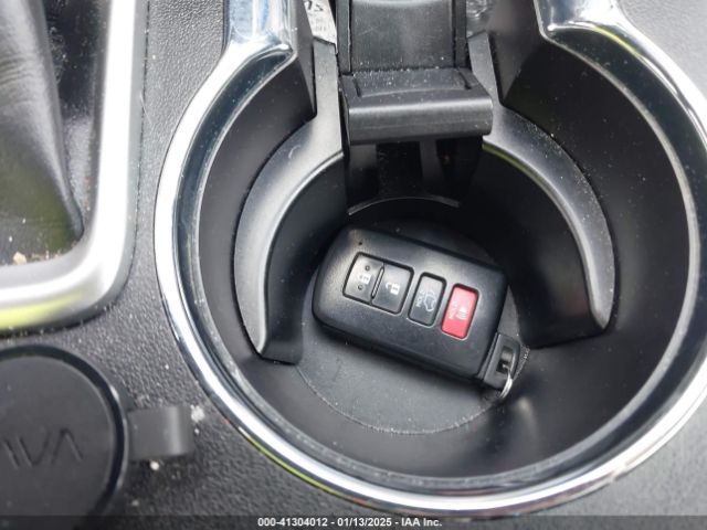 5TDJZRFH5KS606423 Toyota Highlander Se