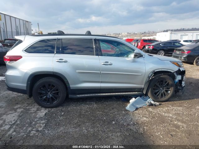 5TDJZRFH5KS606423 Toyota Highlander Se
