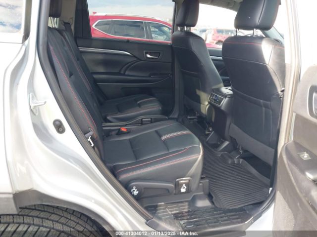 5TDJZRFH5KS606423 Toyota Highlander Se