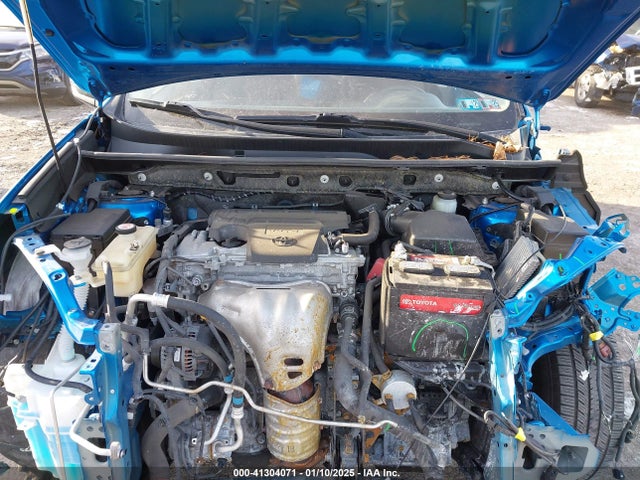 JTMRFREV8JJ243548 Toyota Rav4 Adventure/xle