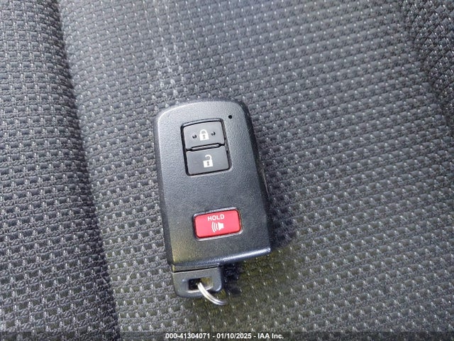 JTMRFREV8JJ243548 Toyota Rav4 Adventure/xle